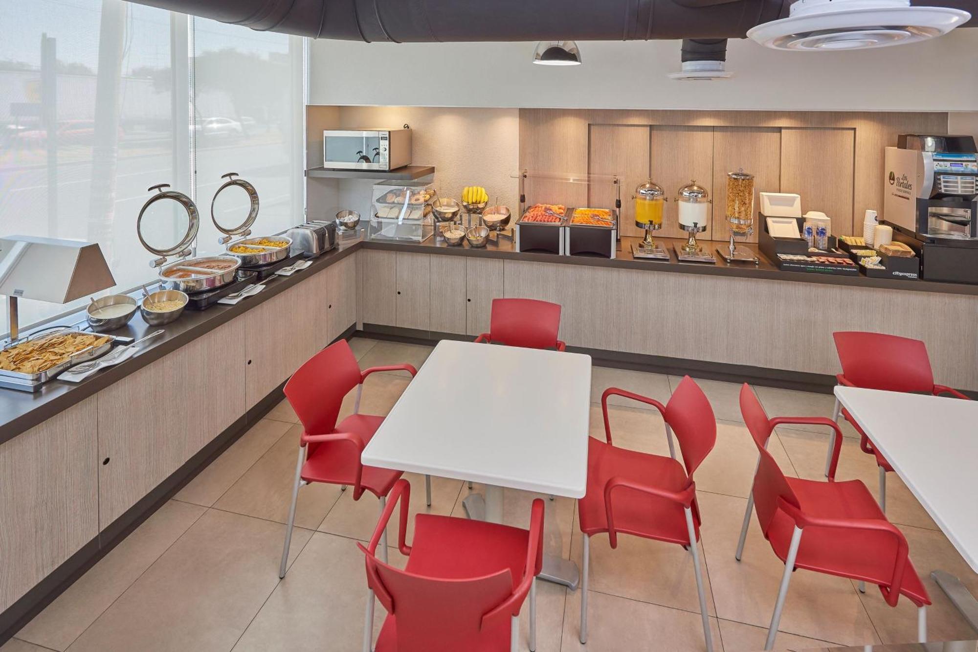 City Express Junior By Marriott San Luis Potosi Zona Industrial Exterior photo