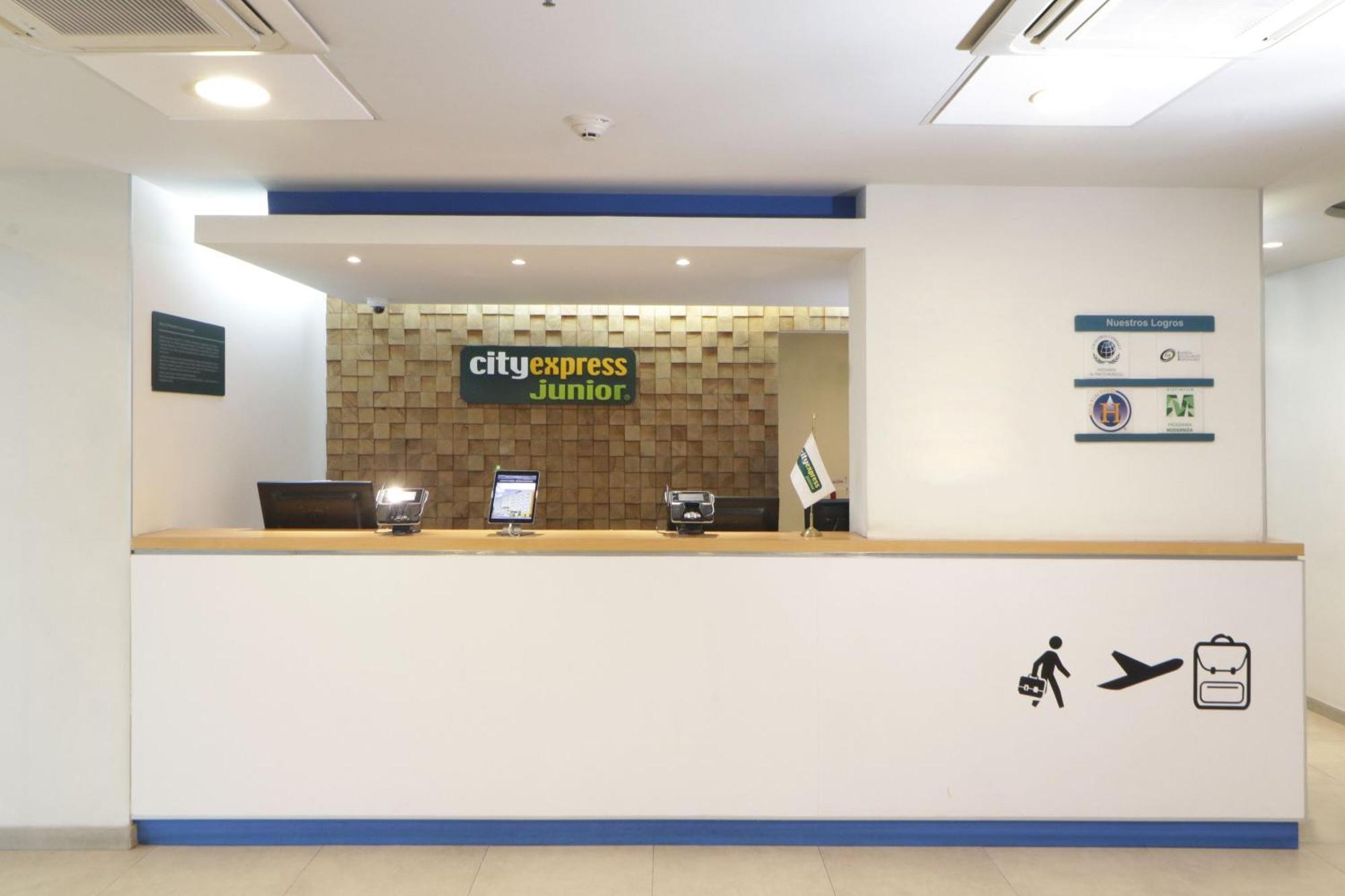 City Express Junior By Marriott San Luis Potosi Zona Industrial Exterior photo